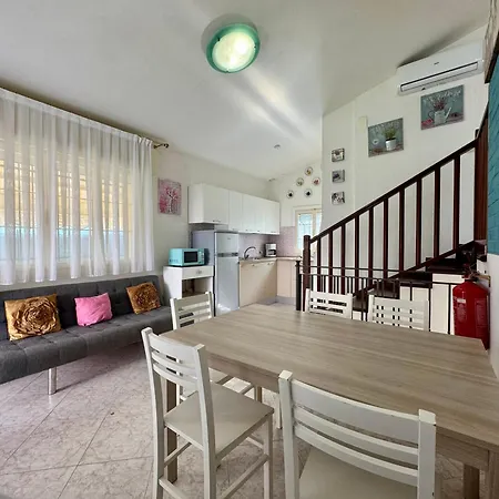 Polluce Willa Bibione